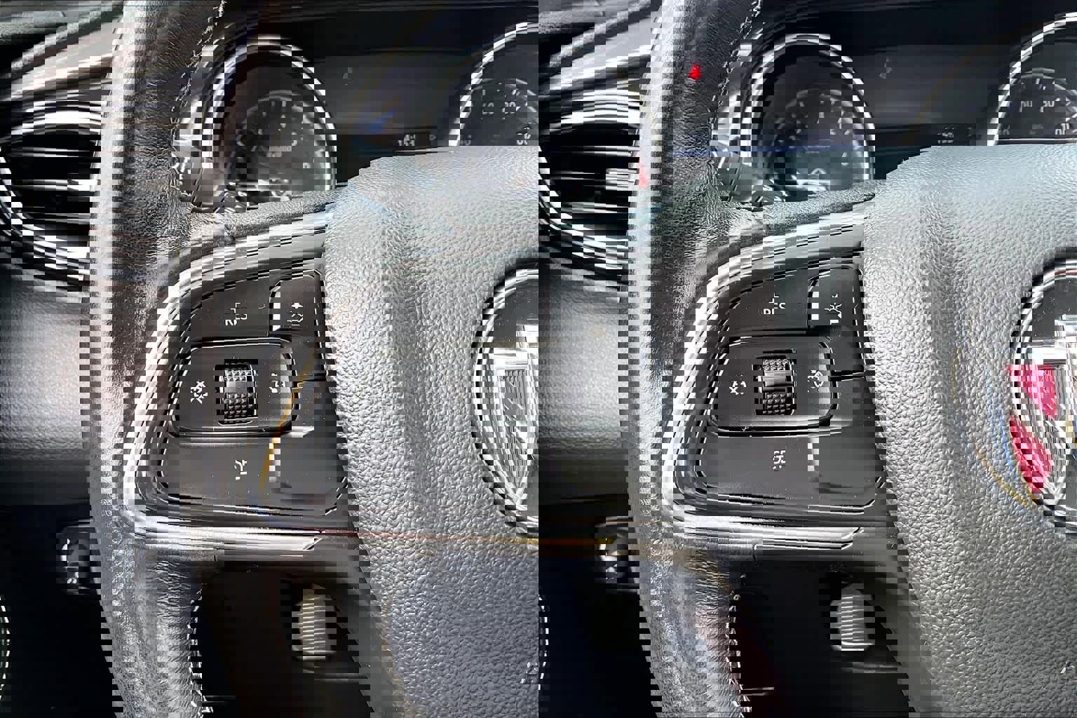 Used 2021 Buick Encore GX Select FWD image 23