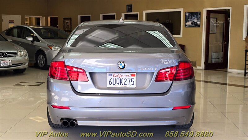Used 2012 BMW 528i Sedan RWD image 9