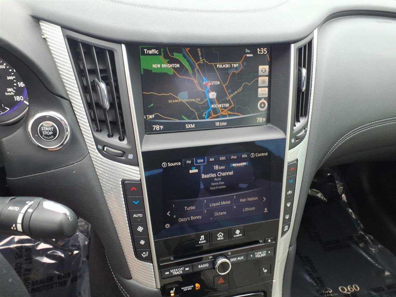 Used 2017 INFINITI Q60 Red Sport 400 image 9