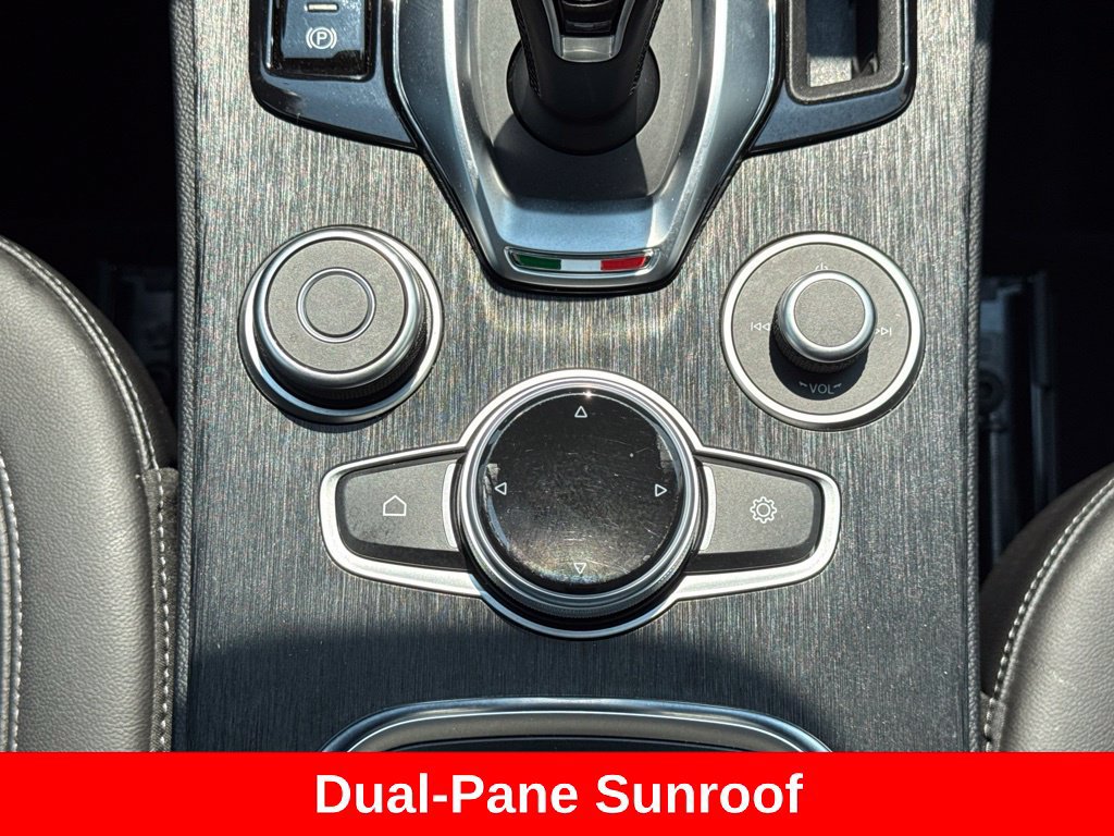 Used 2021 Alfa Romeo Stelvio Sprint w/ Sun & Sound Package AWD/4WD image 24