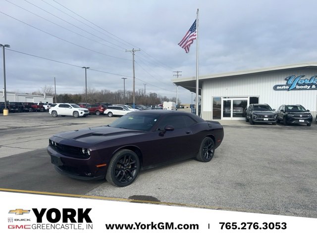 Used 2021 Dodge Challenger SXT w/ Plus Package image 1