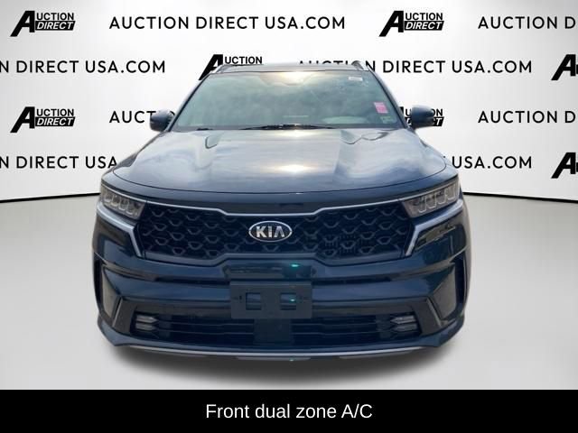 Used 2021 Kia Sorento EX image 2