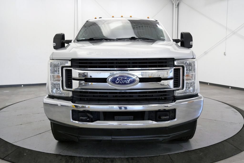 Used 2017 Ford F350 XL w/ STX Appearance Package AWD/4WD image 2