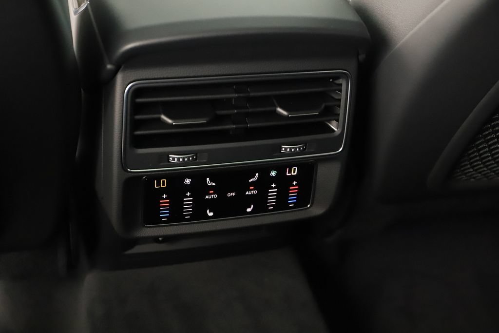 New 2026 Audi Q8 Premium Plus image 22