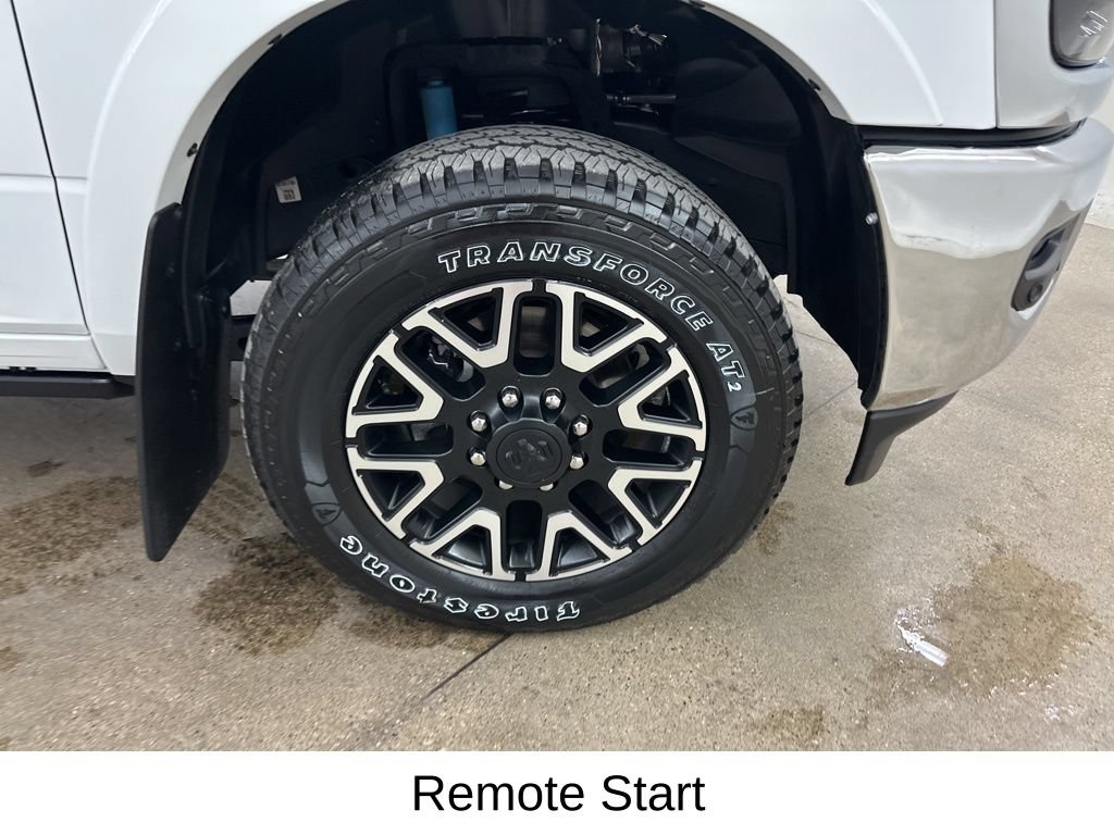 Used 2025 RAM 2500 Limited AWD/4WD image 16