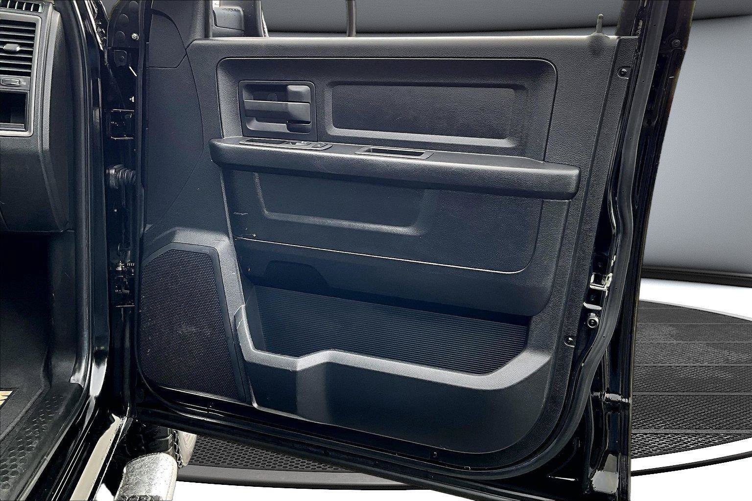 Used 2013 RAM 1500 Express AWD/4WD image 27