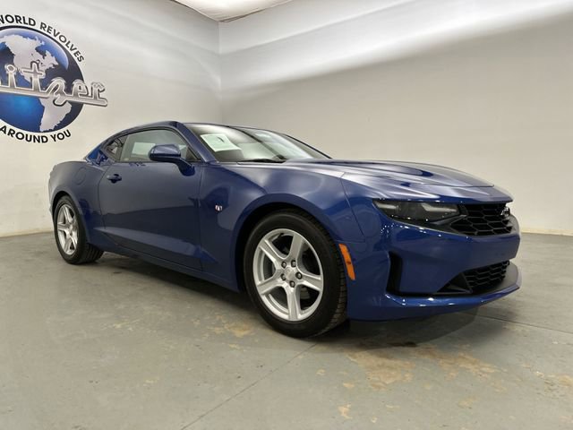Used 2020 Chevrolet Camaro LT RWD image 12