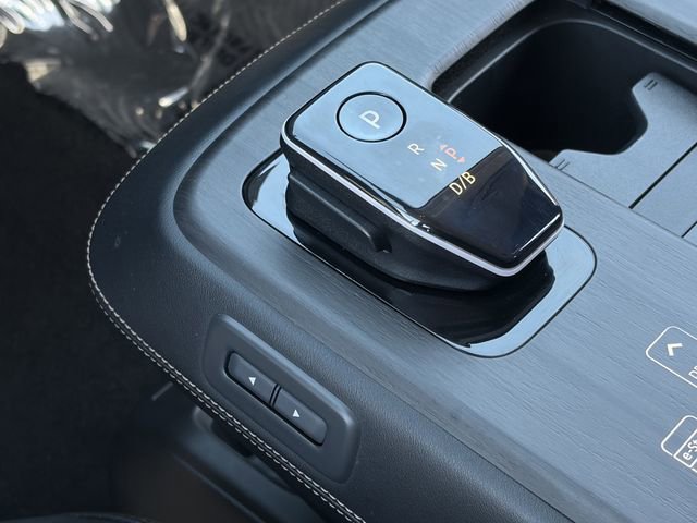 Used 2023 Nissan Ariya FWD image 16