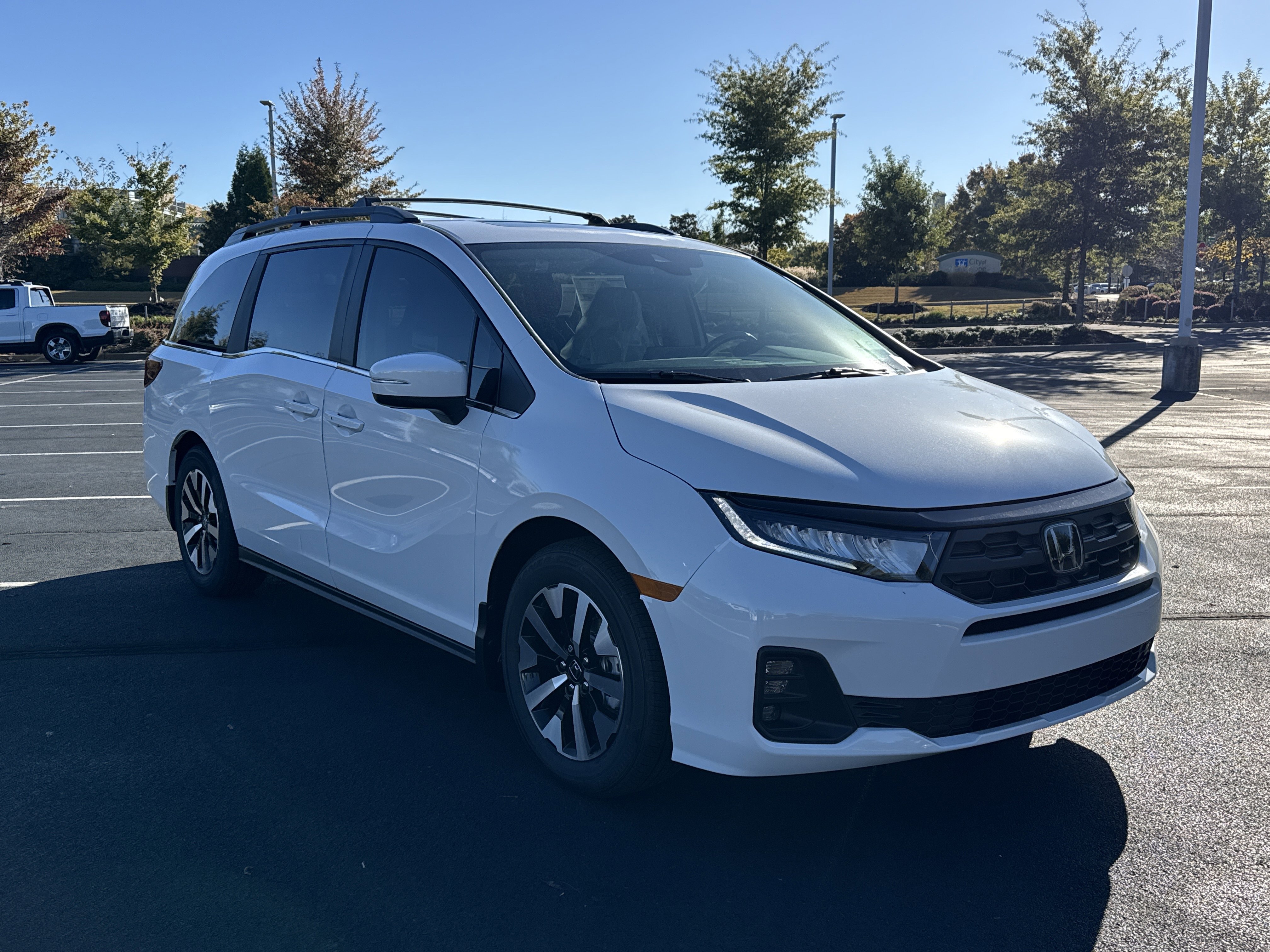 New 2026 Honda Odyssey EX-L image 2