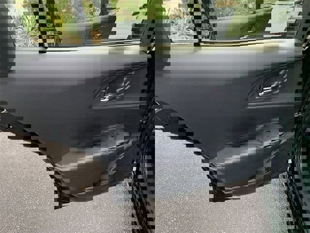 New 2025 Toyota Prius Plug-In Hybrid image 15