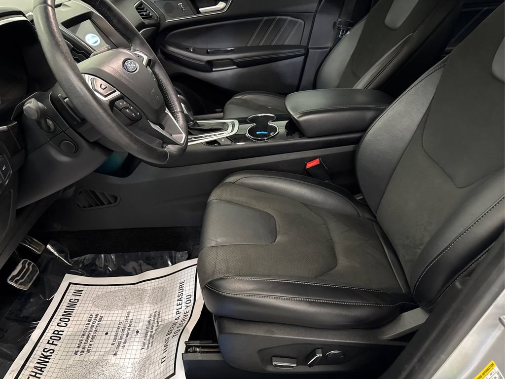 Used 2018 Ford Edge Sport w/ Technology Package AWD/4WD image 31