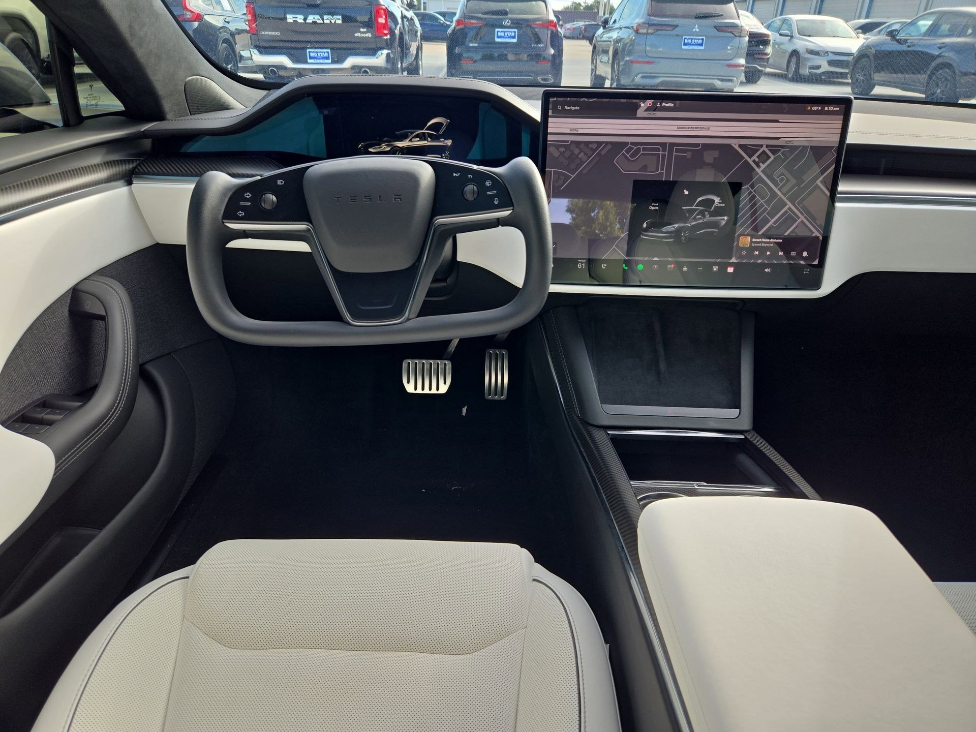 Used 2022 Tesla Model S Plaid image 28