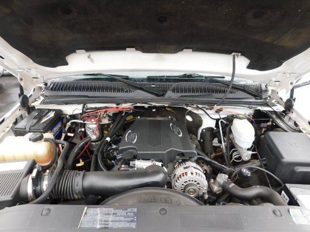 Used 2006 Chevrolet Silverado 3500 2WD Regular Cab image 16