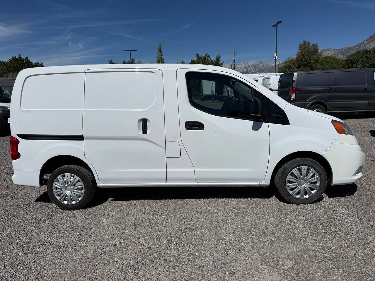 Used 2018 Nissan NV200 S w/ Back Door Glass Package FWD image 2