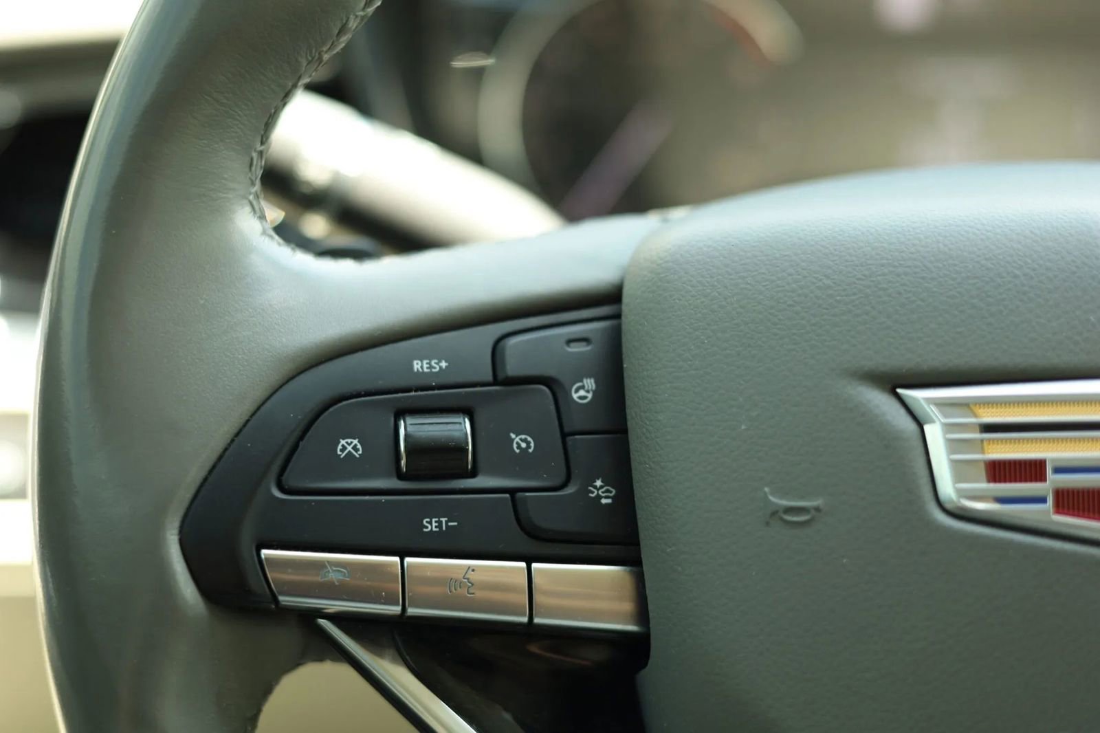 Used 2020 Cadillac XT6 Premium Luxury image 15