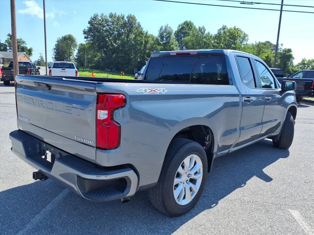 Used 2021 Chevrolet Silverado 1500 Custom AWD/4WD image 4