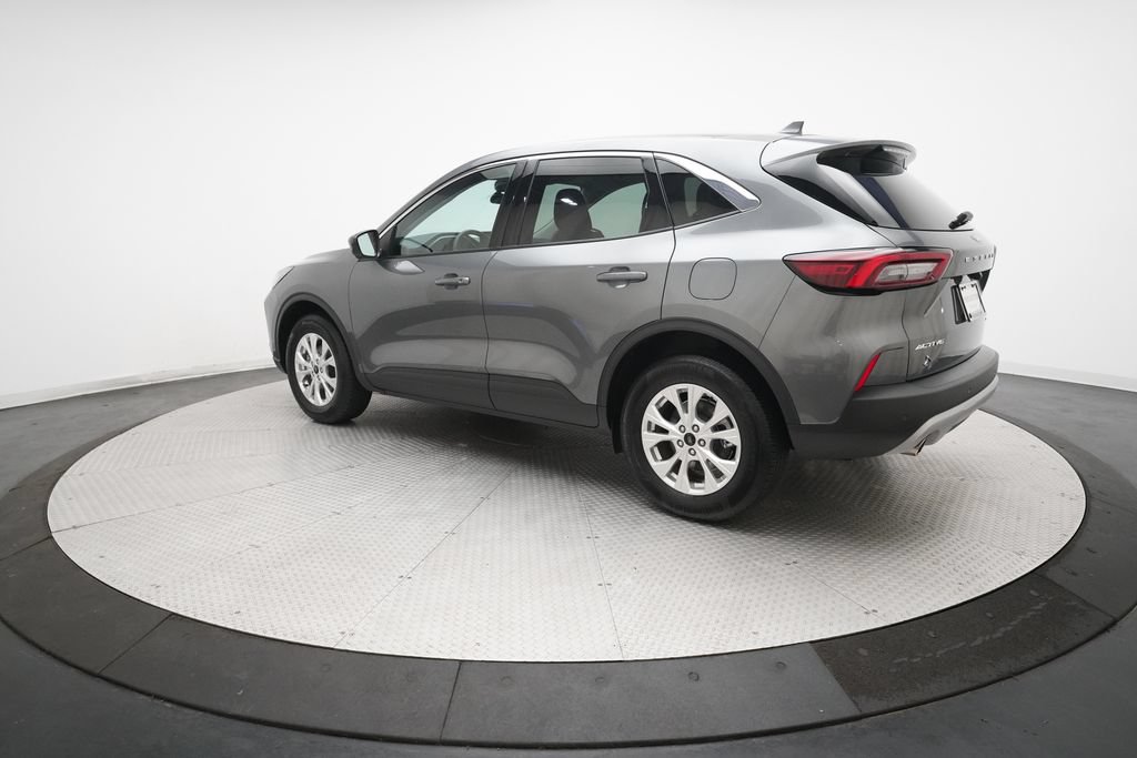 Used 2024 Ford Escape Active w/ Tech Pack #2 AWD/4WD image 32