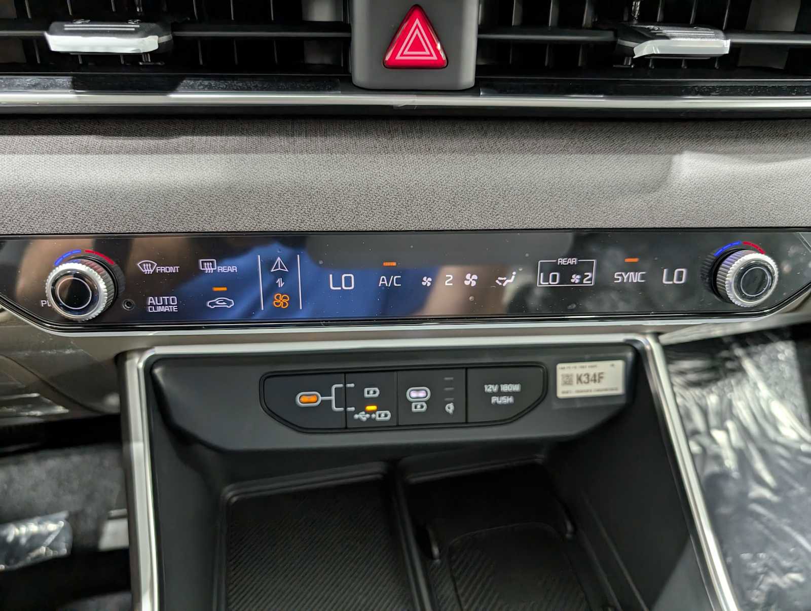 New 2026 Kia Carnival EX image 27