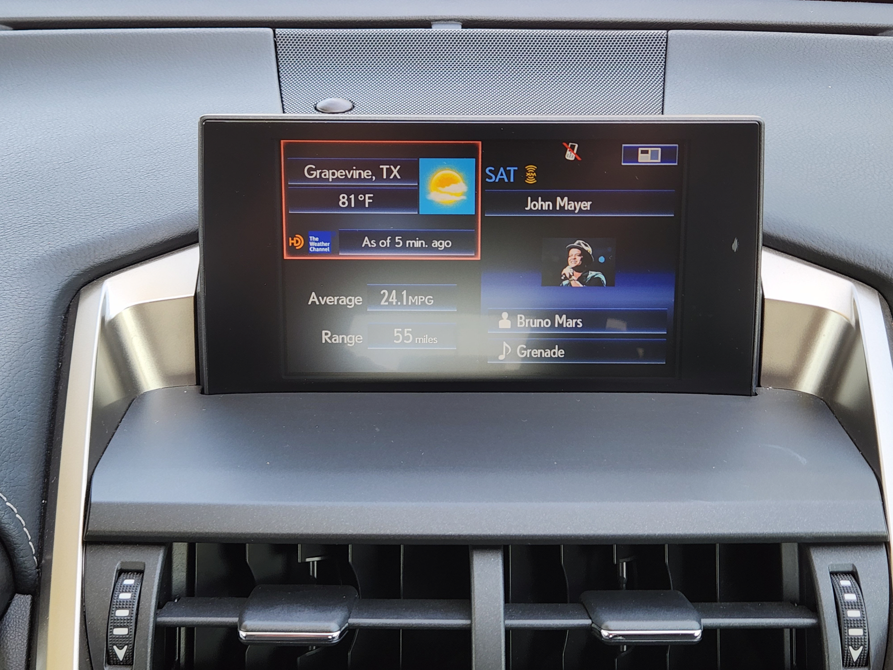 Used 2017 Lexus NX 200t FWD w/ Premium Package image 9