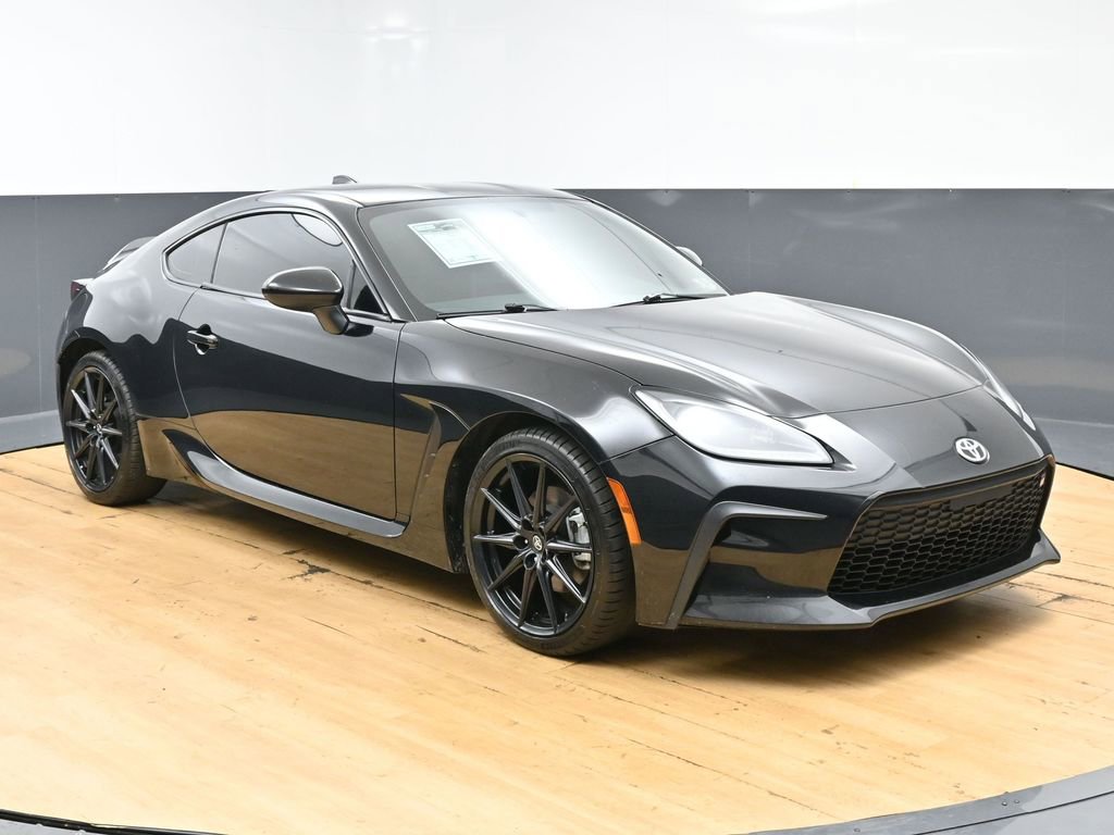 Used 2023 Toyota GR86 Premium image 3