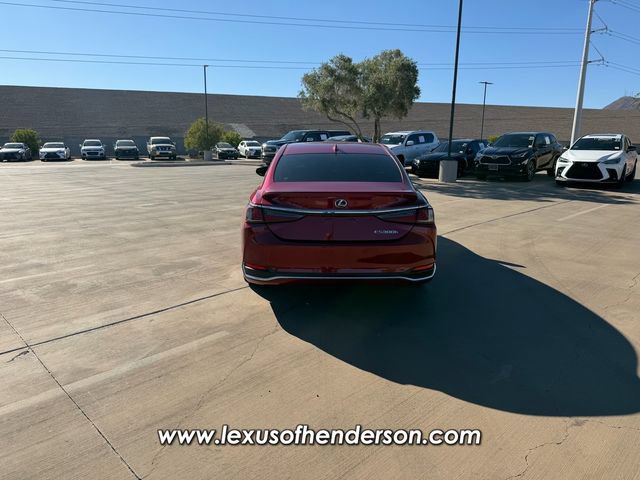 Used 2019 Lexus ES 300h w/ Premium Package FWD image 4