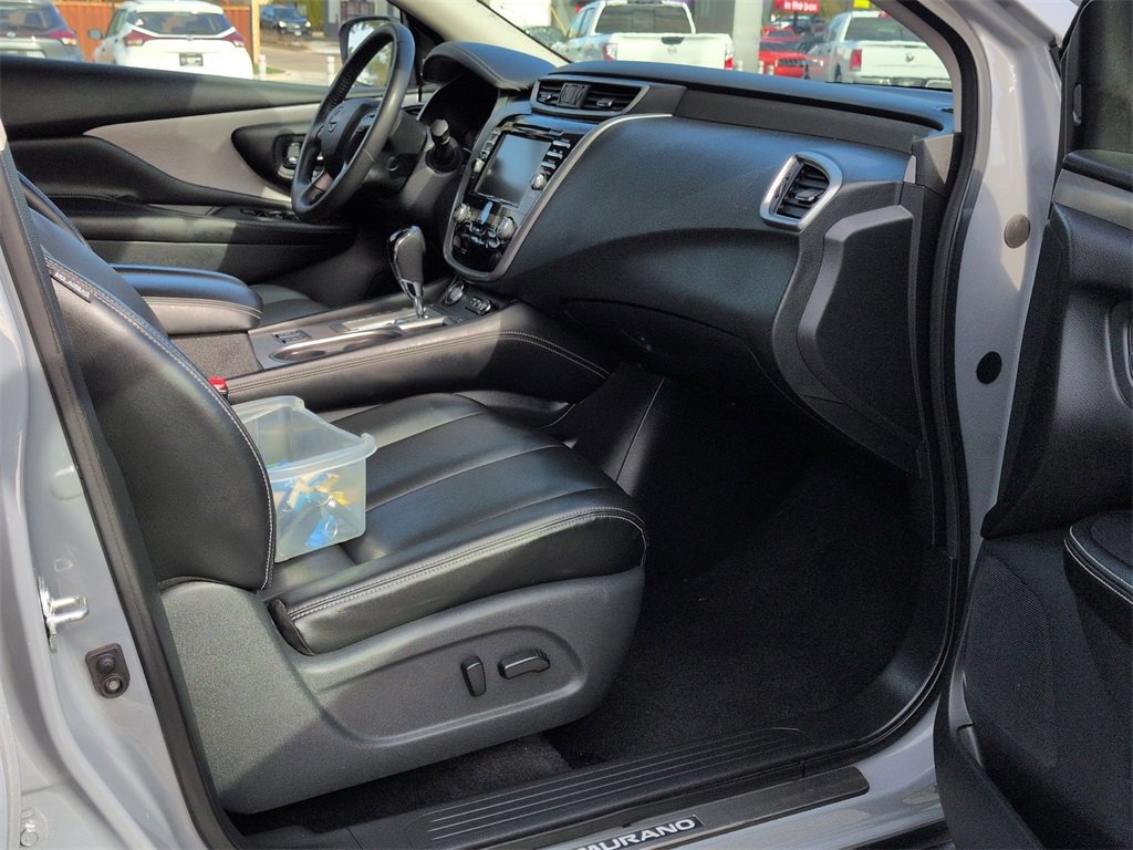 Used 2024 Nissan Murano SV w/ SV Midnight Edition Package image 19