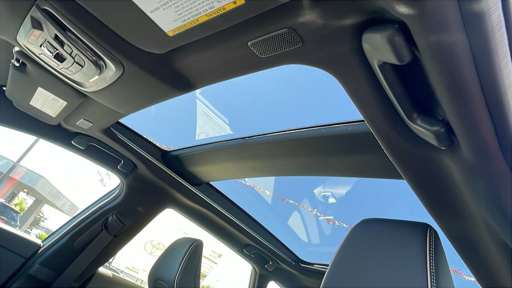 New 2026 Toyota Crown Signia image 31