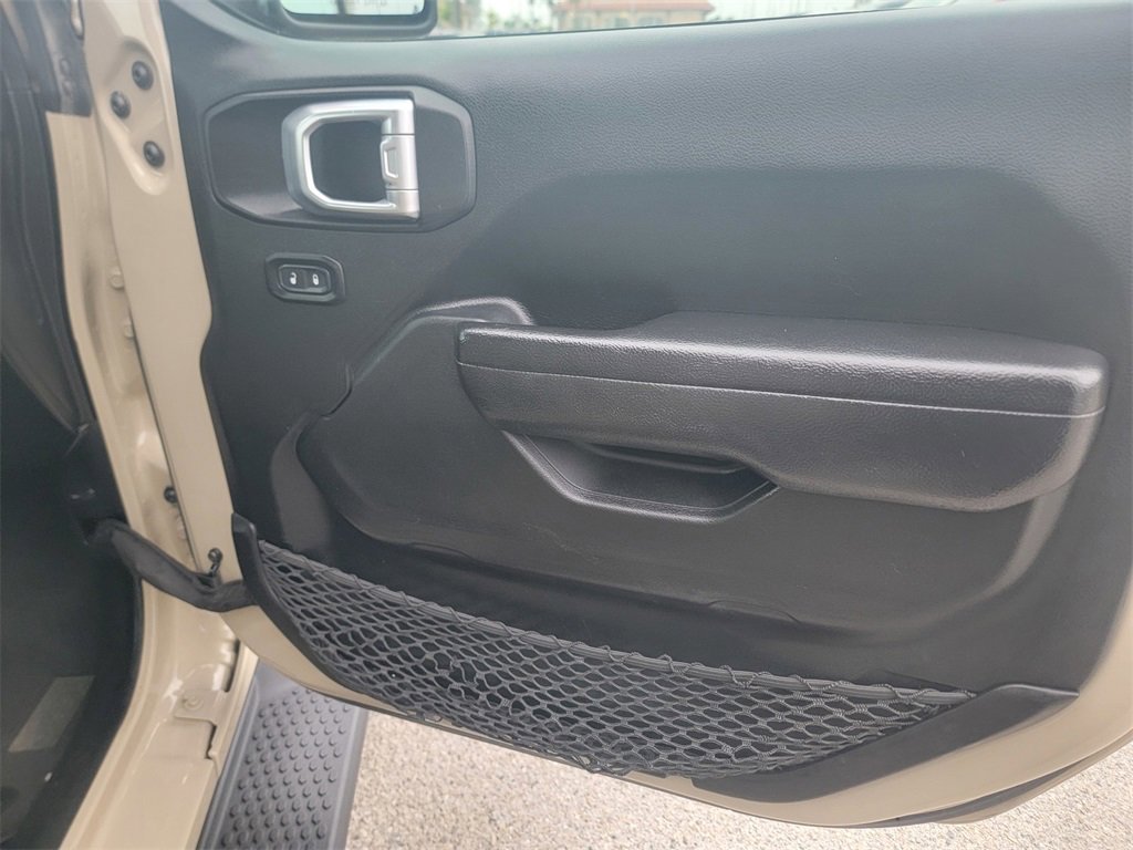 Used 2022 Jeep Wrangler Unlimited Sport image 25