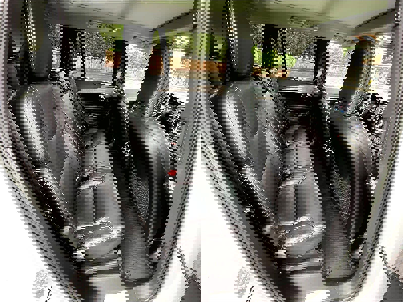 Used 2023 Volvo XC90 B6 Ultimate w/ Protection Package Premier image 29