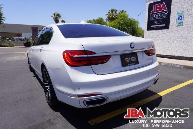 Used 2018 BMW 750i RWD image 59