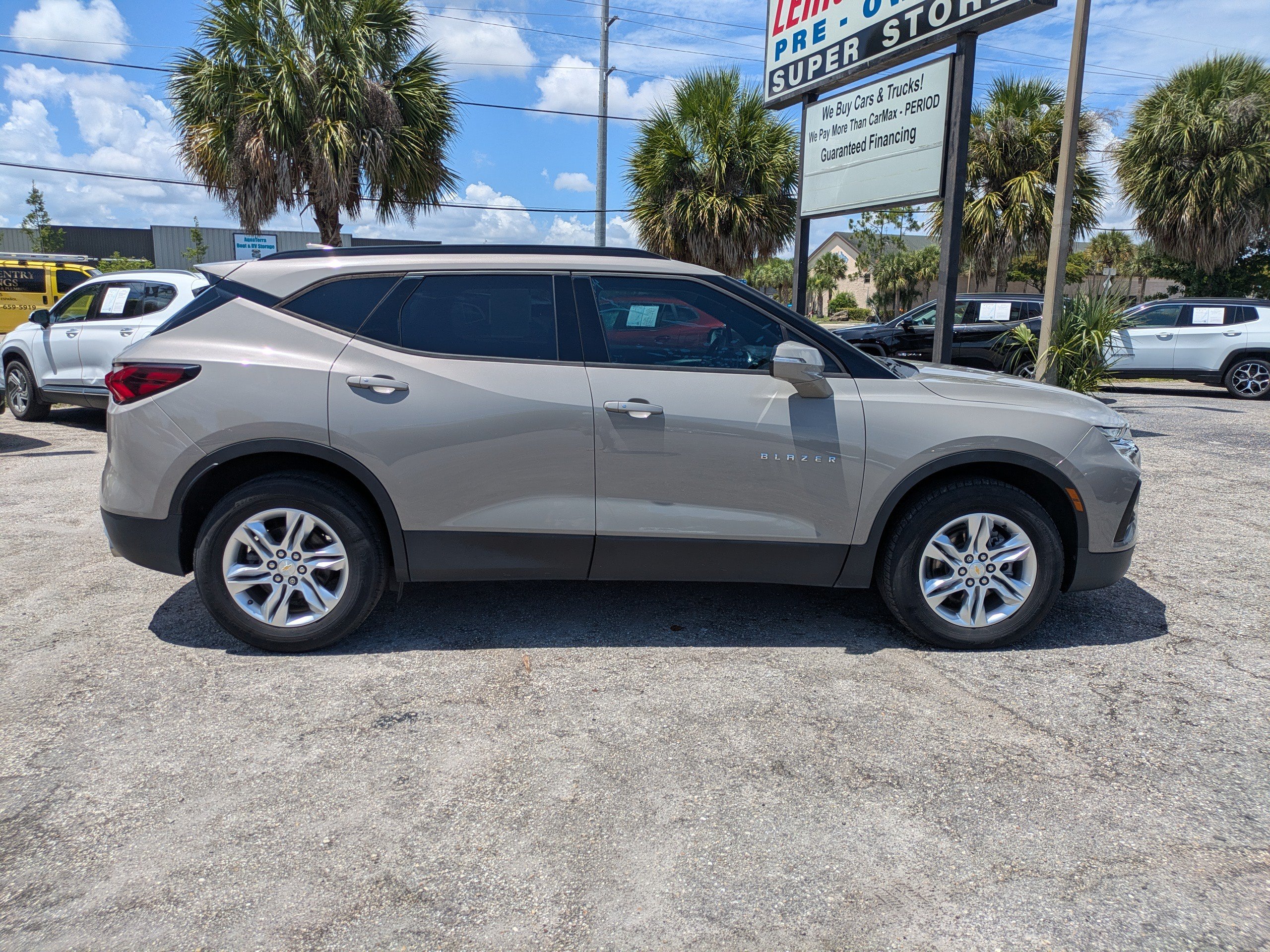 Used 2021 Chevrolet Blazer LT FWD image 3