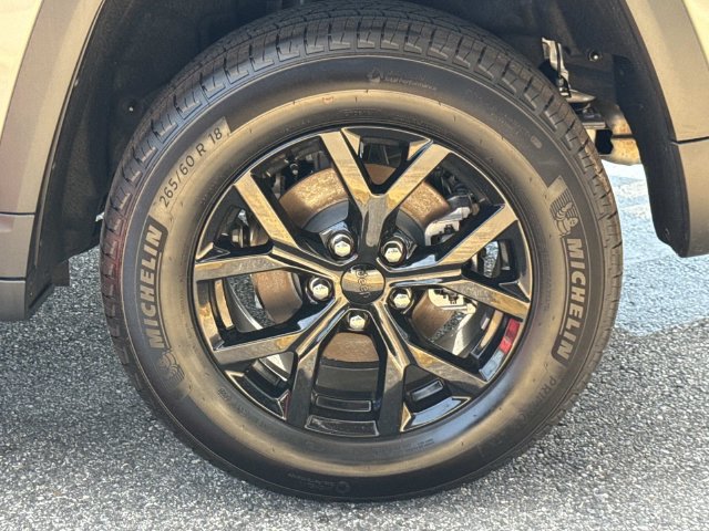 New 2026 Jeep Grand Cherokee Altitude AWD/4WD image 41