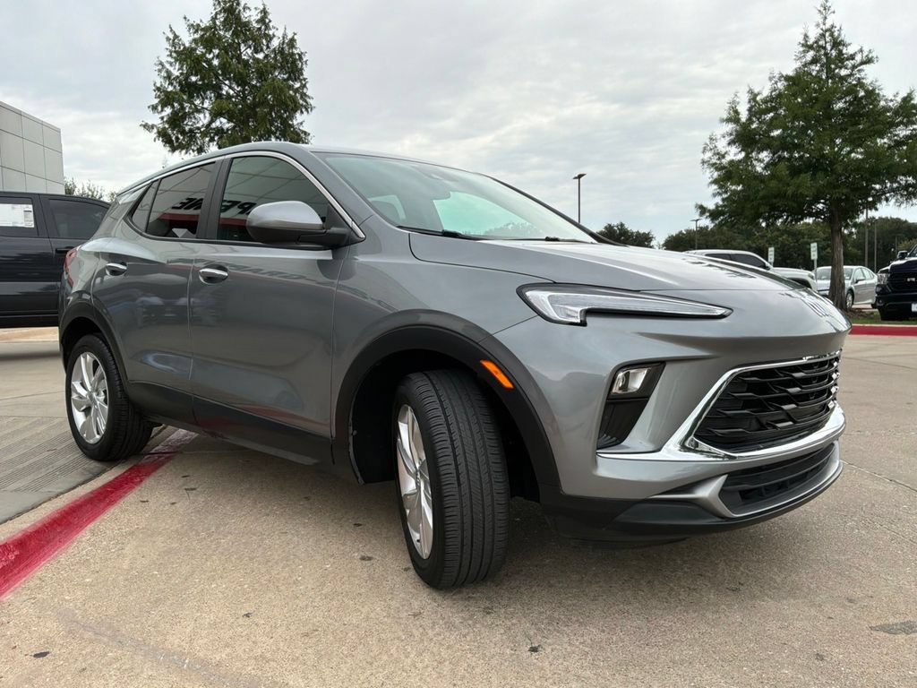 Used 2025 Buick Encore GX Preferred FWD image 4