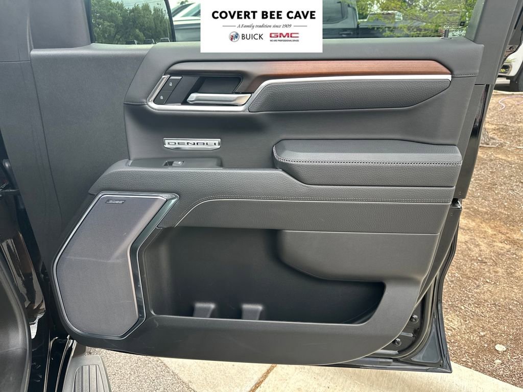 Used 2025 GMC Sierra 1500 Denali w/ Technology Package image 34