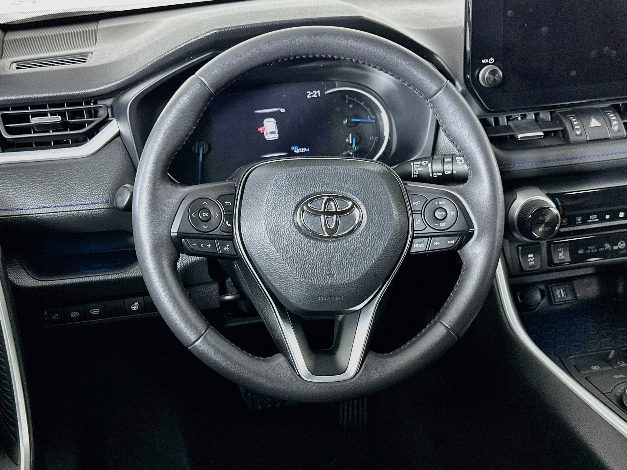 Used 2023 Toyota RAV4 XSE w/ XSE Grade Weather Package AWD/4WD image 18