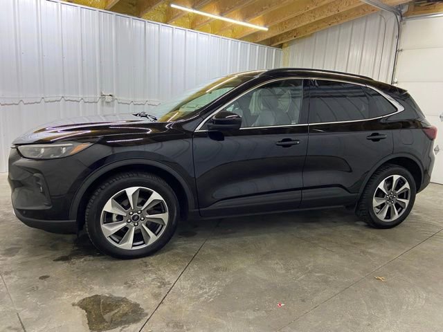 Used 2024 Ford Escape Platinum AWD/4WD image 4