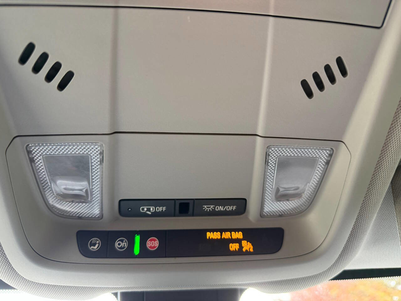 Used 2020 GMC Terrain SLT image 31