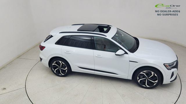 Used 2024 Audi Q8 e-tron Prestige w/ Prestige Package AWD/4WD image 78