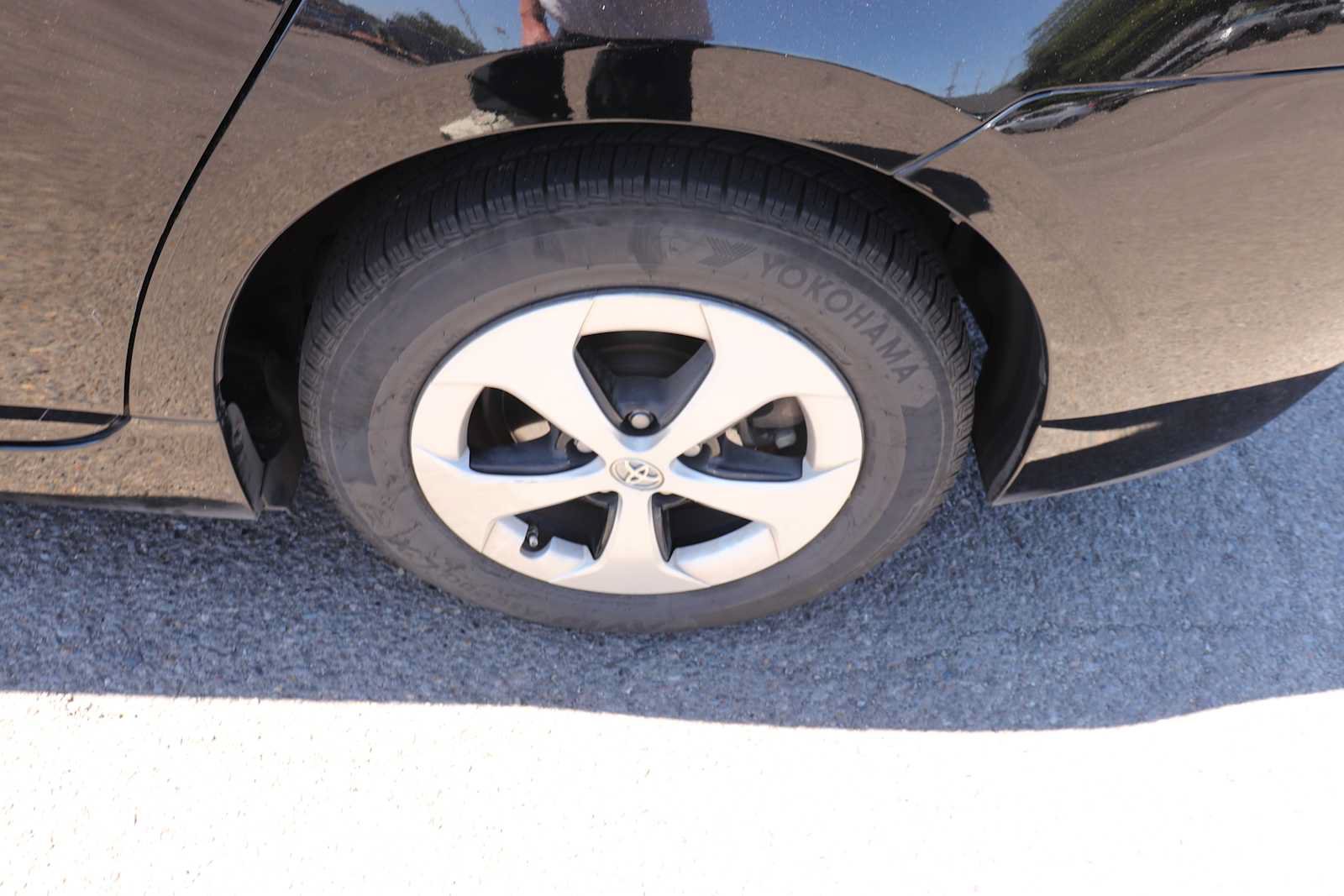 Used 2015 Toyota Prius Two FWD image 9