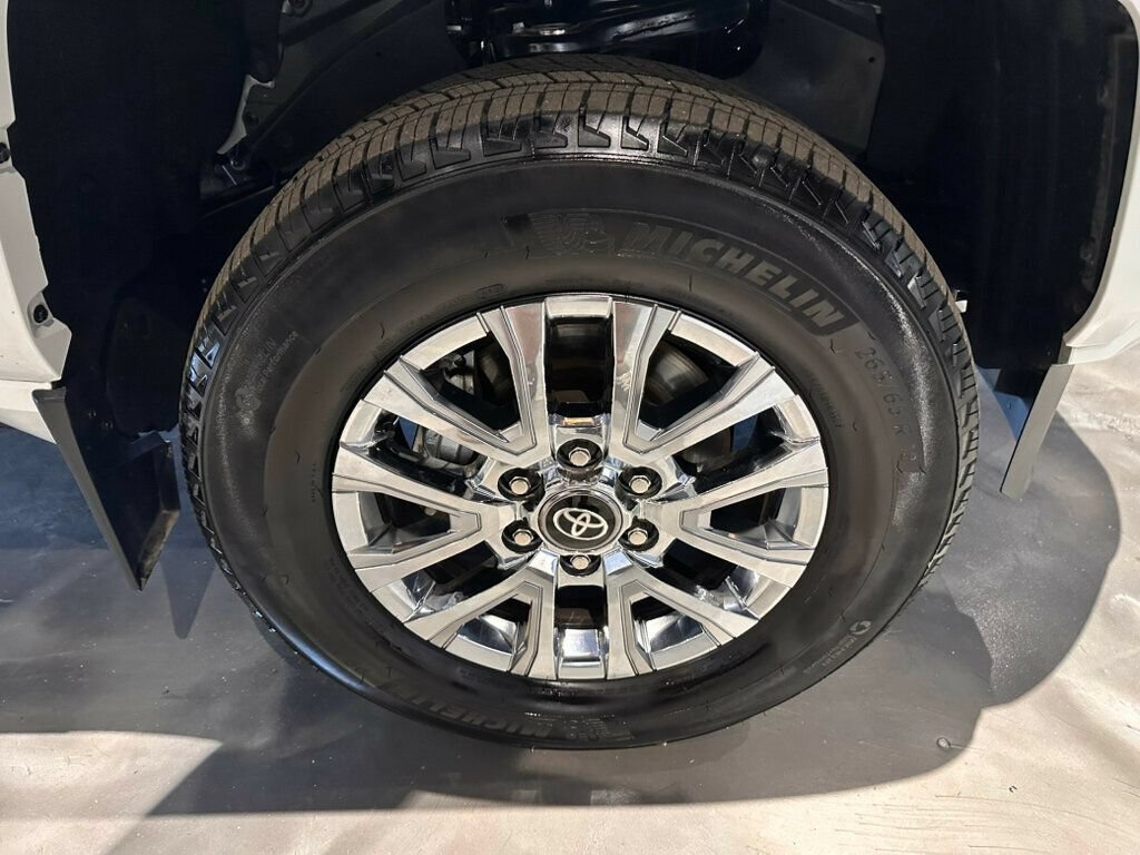 Used 2026 Toyota Tacoma Limited AWD/4WD image 13