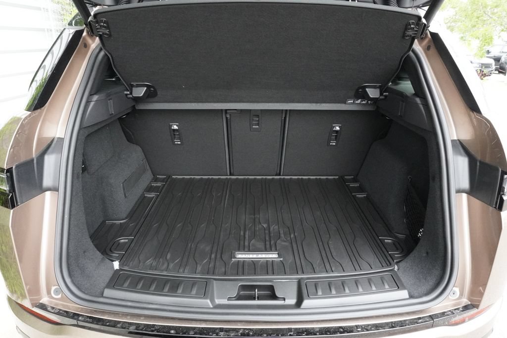 New 2026 Land Rover Range Rover Evoque S AWD/4WD image 31