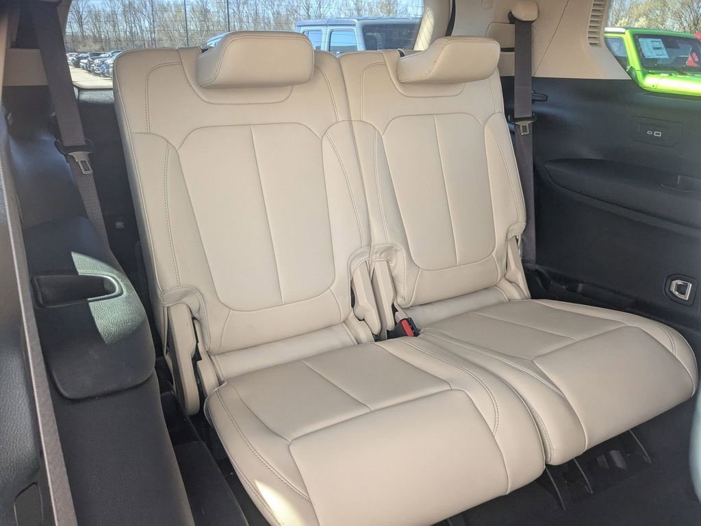 Used 2022 Jeep Grand Cherokee L Limited image 31