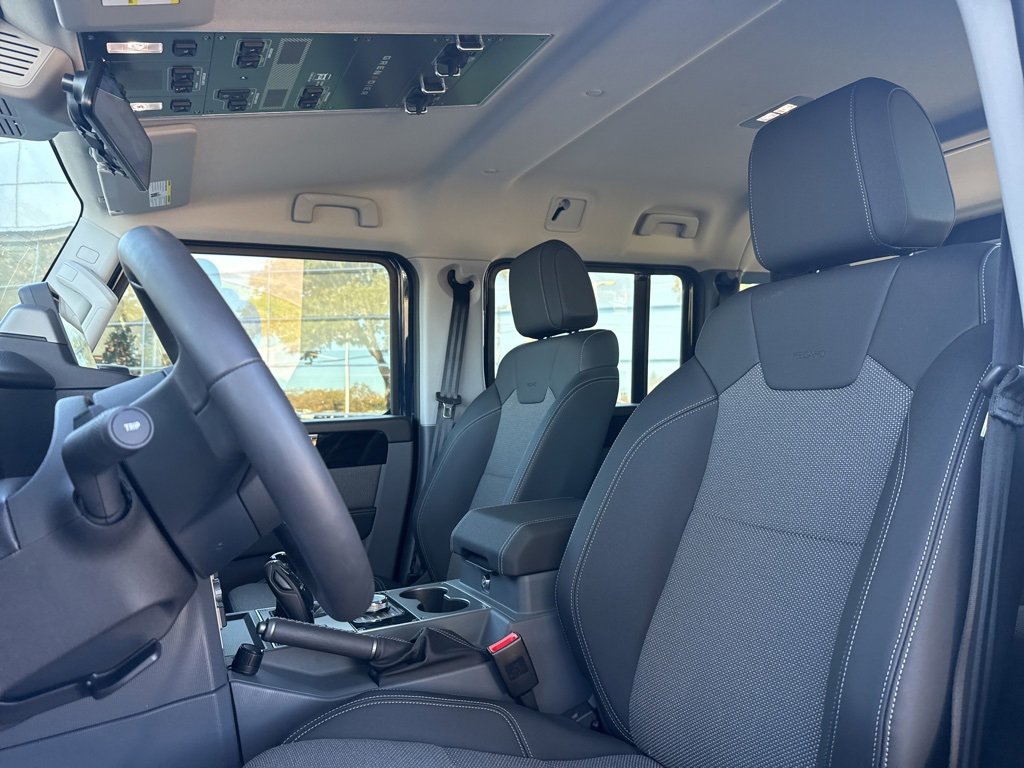 Used 2024 INEOS Grenadier Base image 26