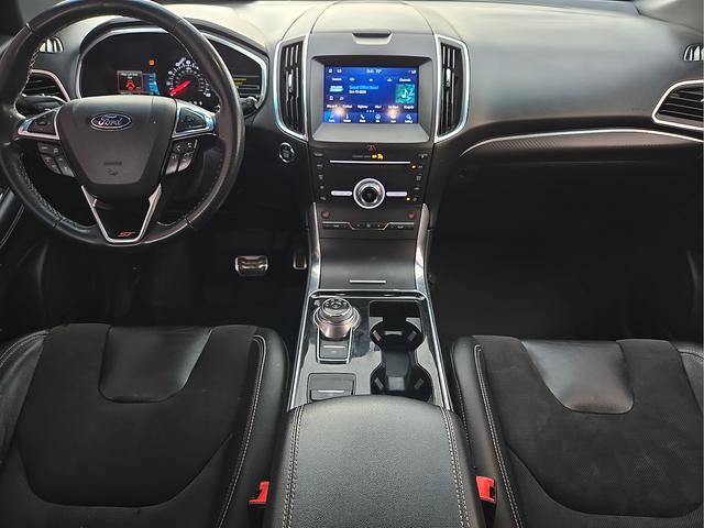 Used 2019 Ford Edge ST w/ Convenience Package image 18