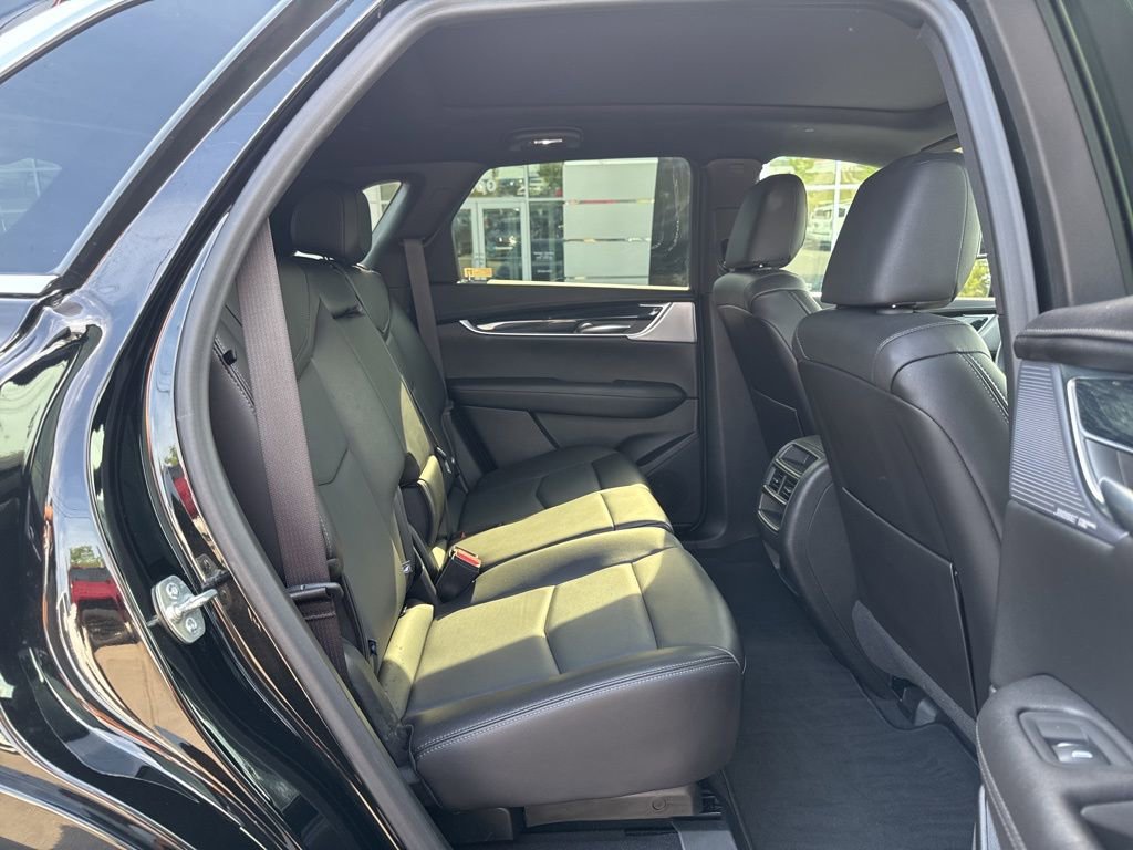 Used 2025 Cadillac XT5 Premium Luxury image 21