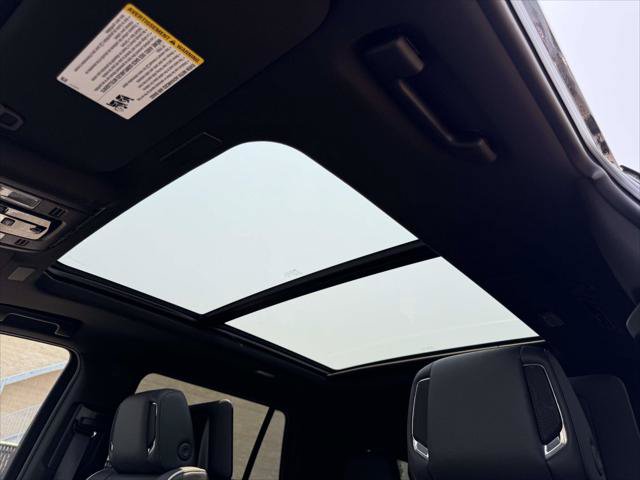 Used 2026 Cadillac Escalade Luxury w/ Touring Package AWD/4WD image 24