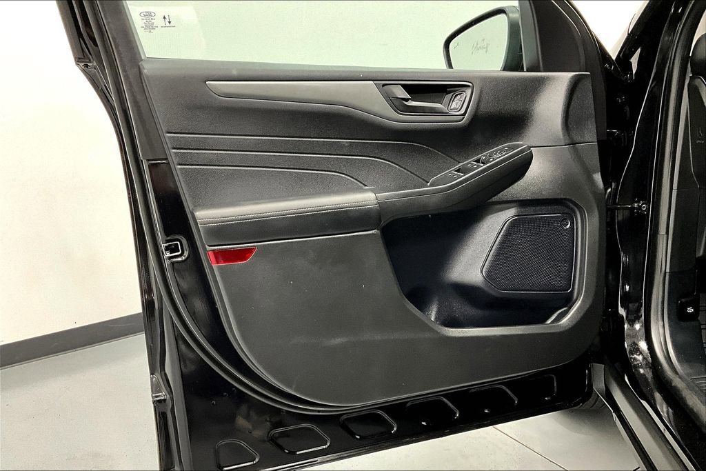 Used 2023 Ford Escape Active image 20