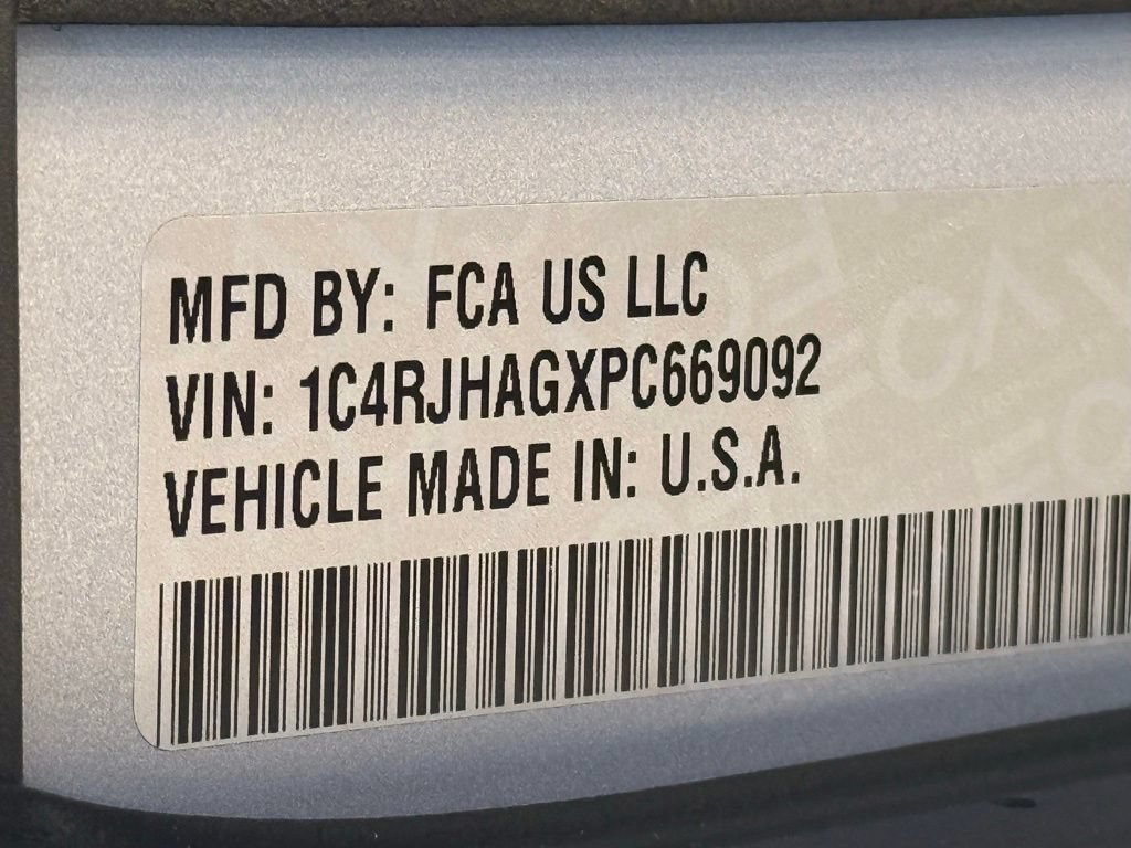Certified 2023 Jeep Grand Cherokee Altitude AWD/4WD image 38