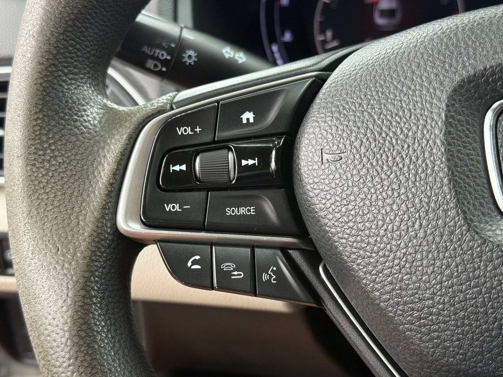 Used 2018 Honda Accord LX image 28