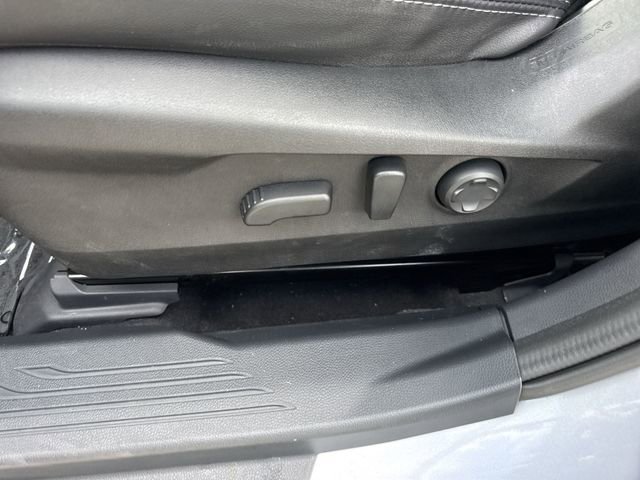 Used 2024 Subaru Outback Limited AWD/4WD image 12